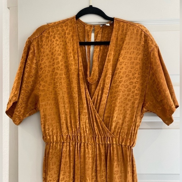 ANIMAL Print Jumpsuit - Picture 9 of 9